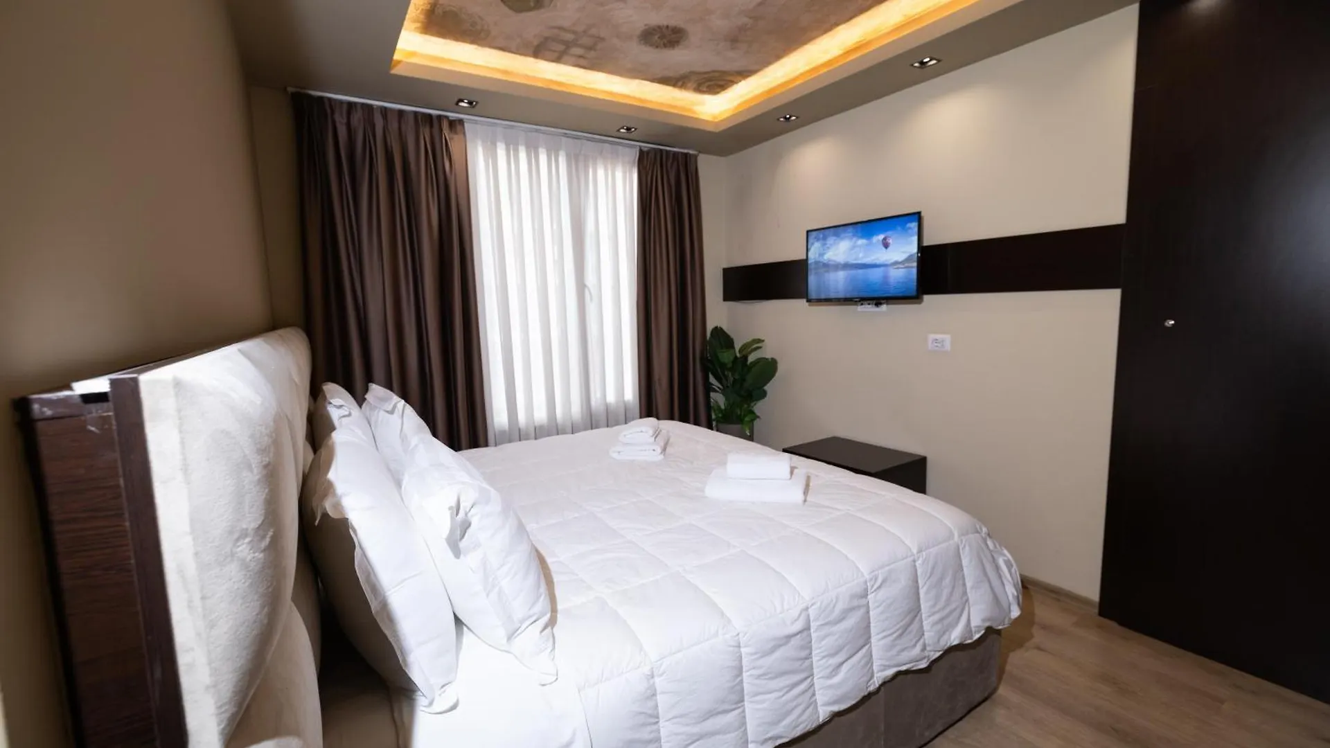 ***  4R Colombo Hotel Tirana Albanie