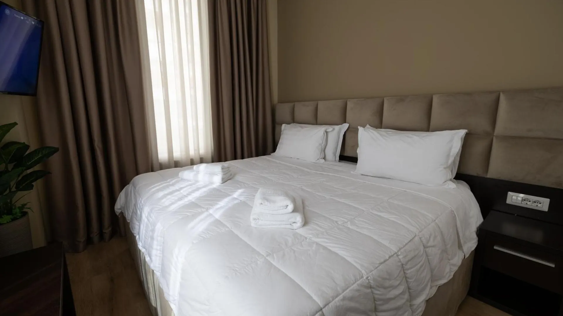 4R Colombo Hotel Tirana