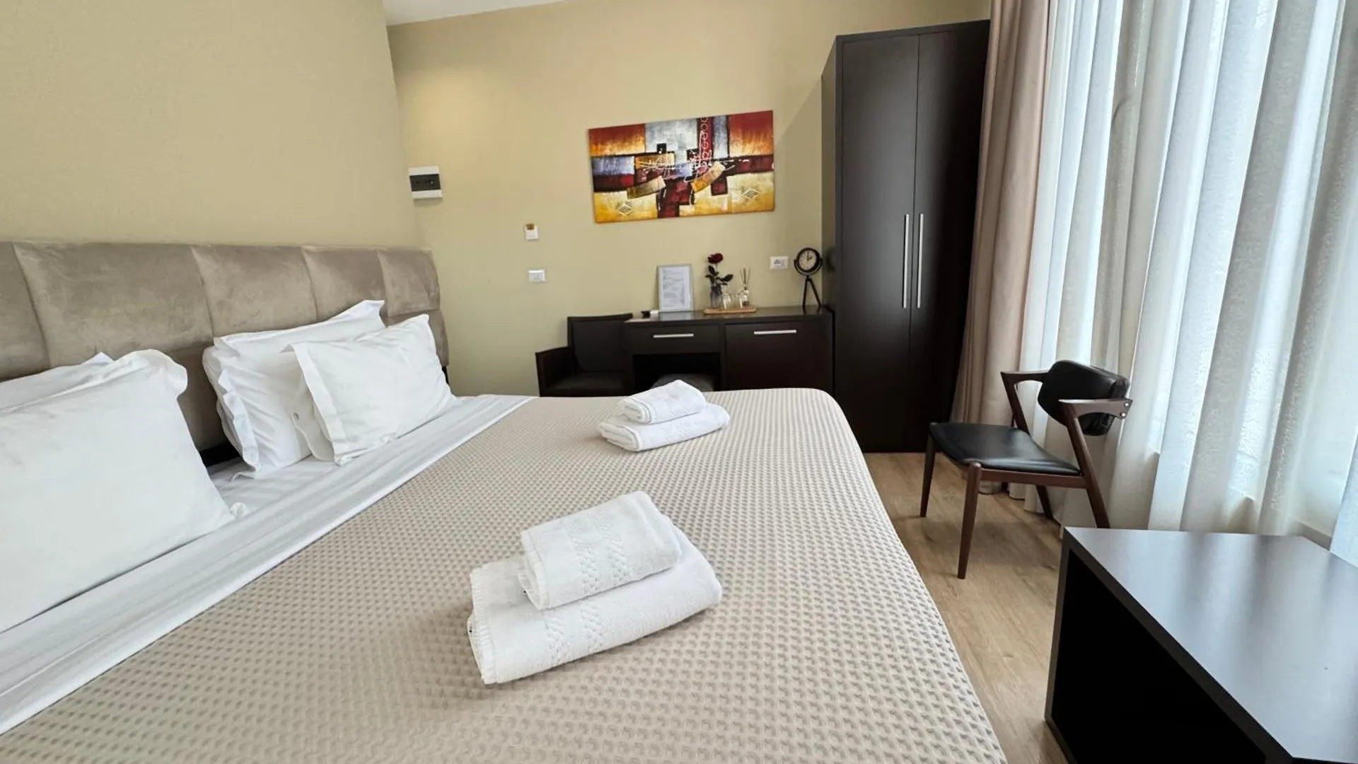 4R Colombo Hotel Tirana 3*,  Albanie