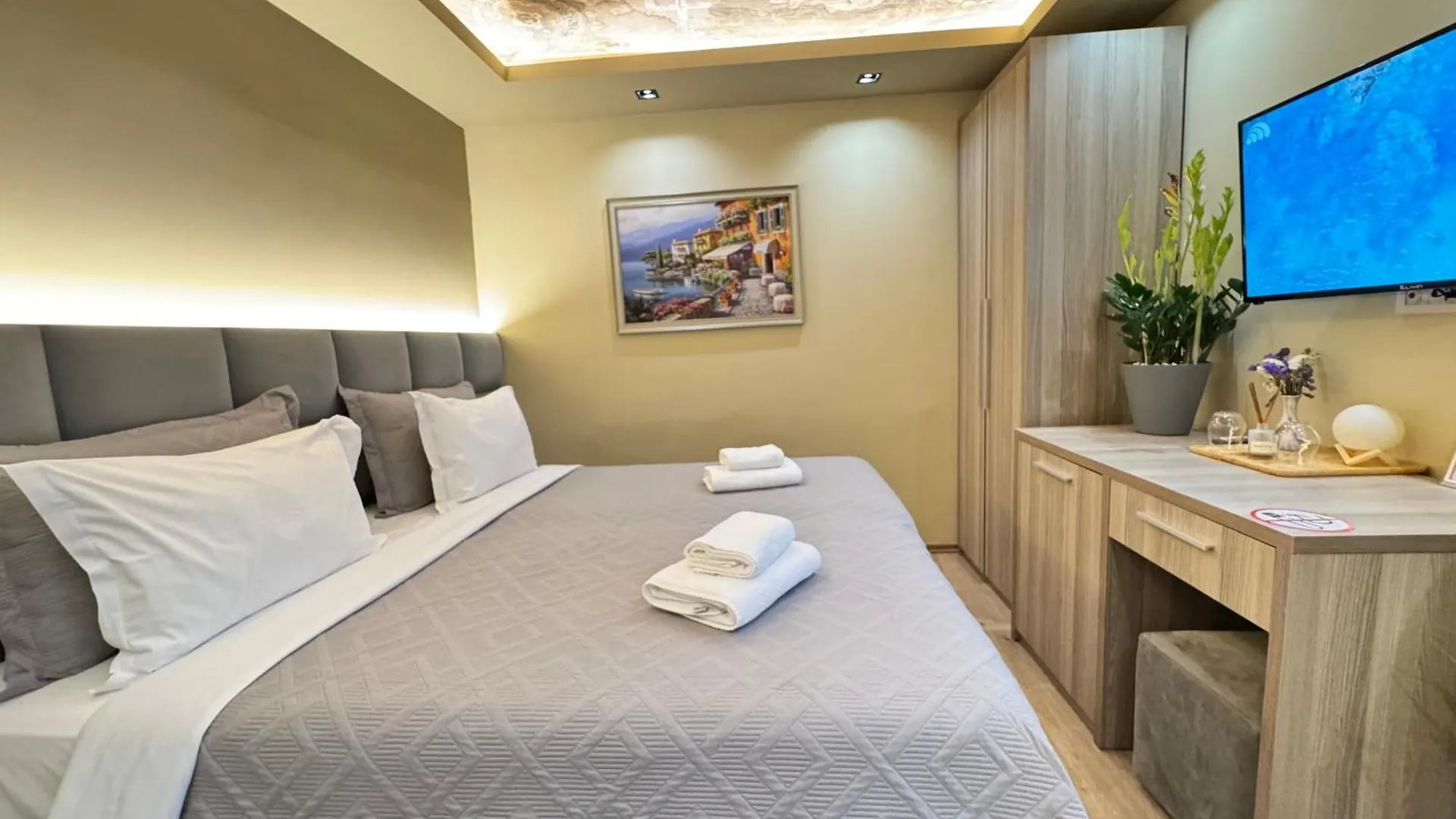 4R Colombo Hotel Tirana